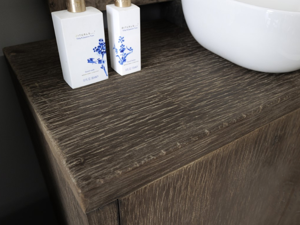 oyama. - Waschschrank — Detail | MOCFOR